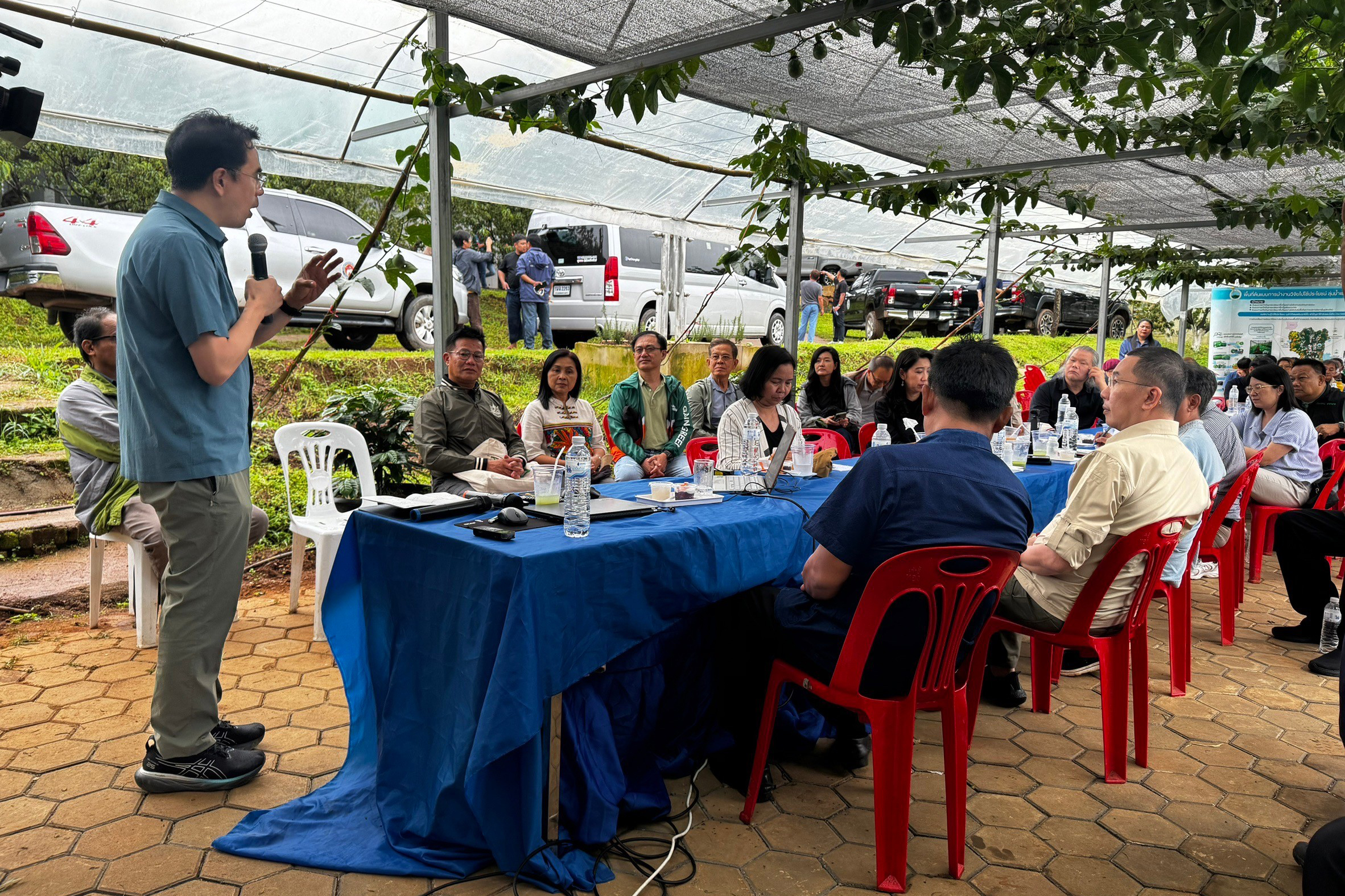 กพร.ลงพื้นที่ติดตามงานคก.ปางหินฝนเร่งแก้ปัญหาพื้นที่สูงในอ.แม่แจ่ม